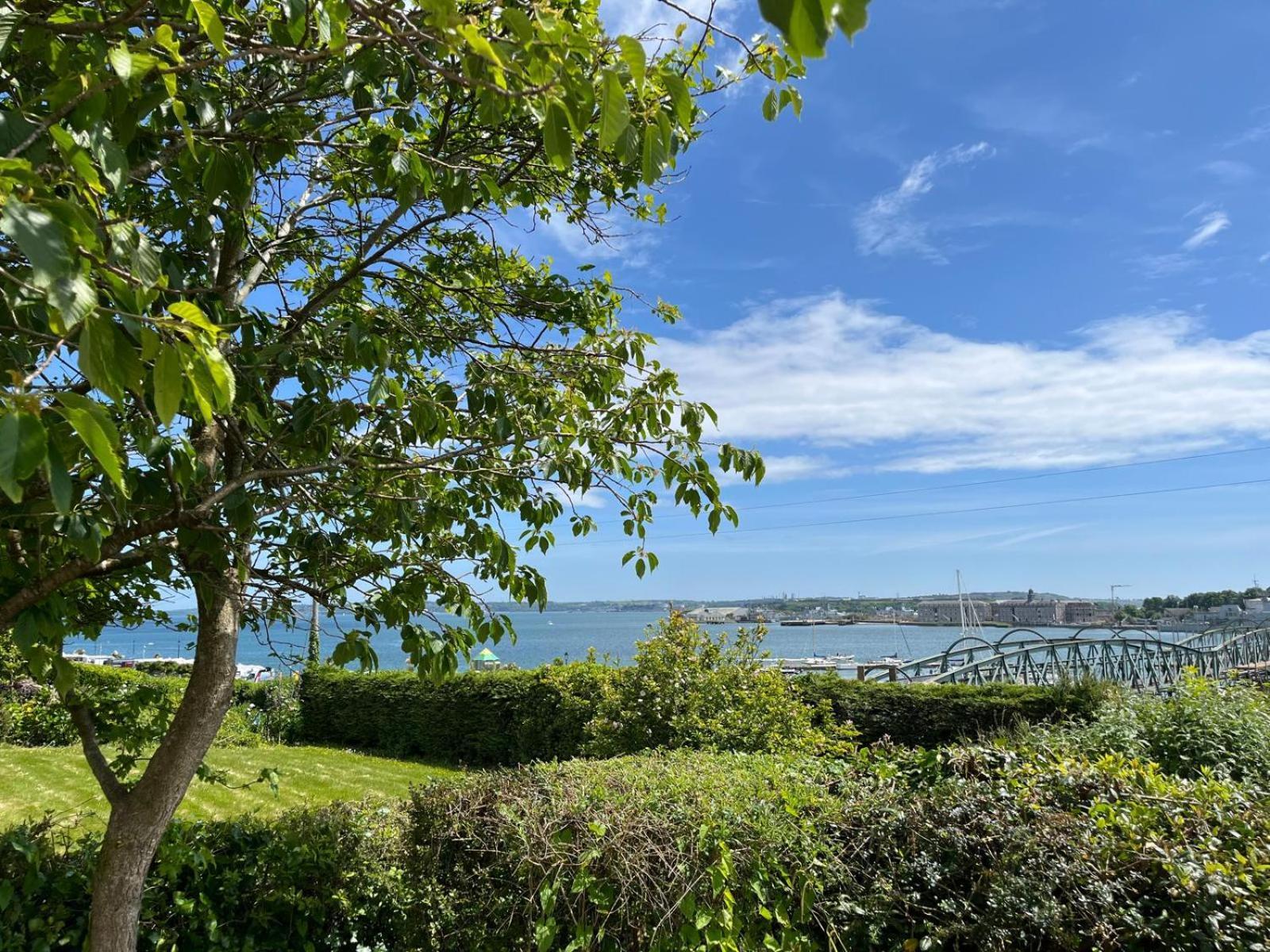 Lynwood House Bed & Breakfast Cobh Dış mekan fotoğraf