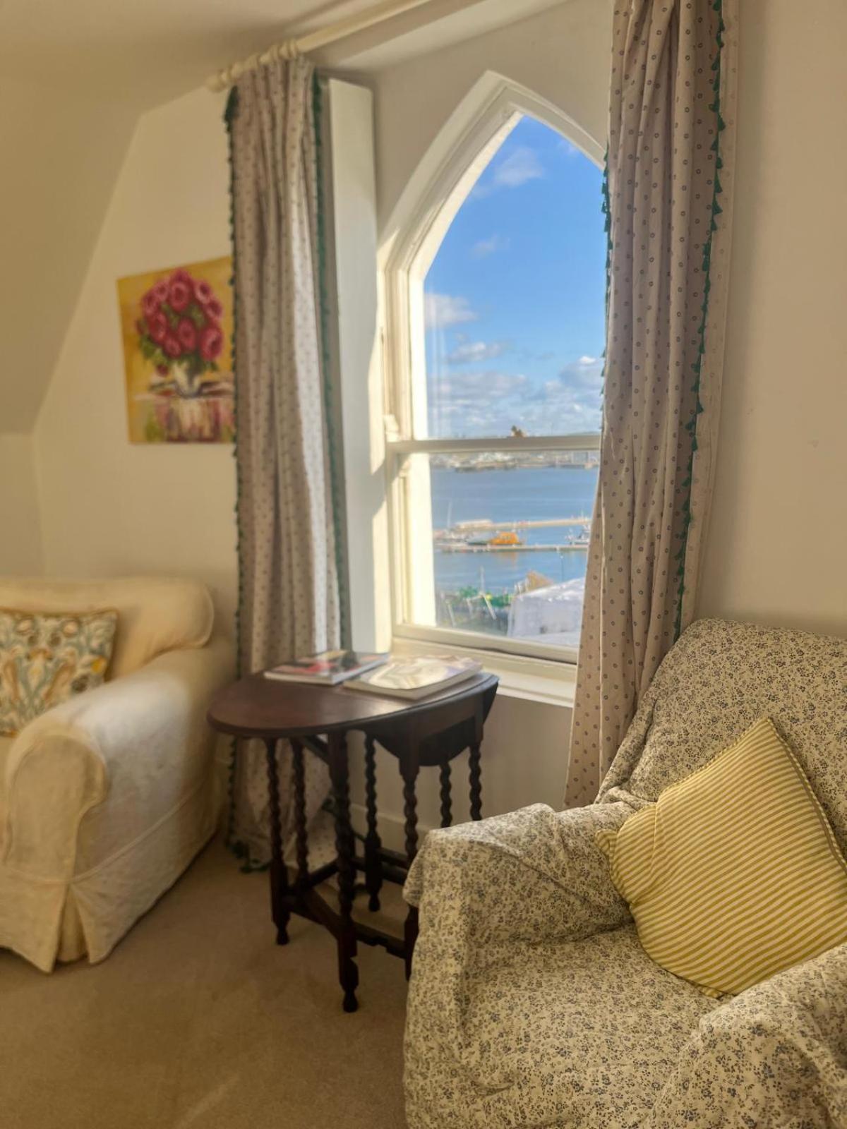 Lynwood House Bed & Breakfast Cobh Dış mekan fotoğraf
