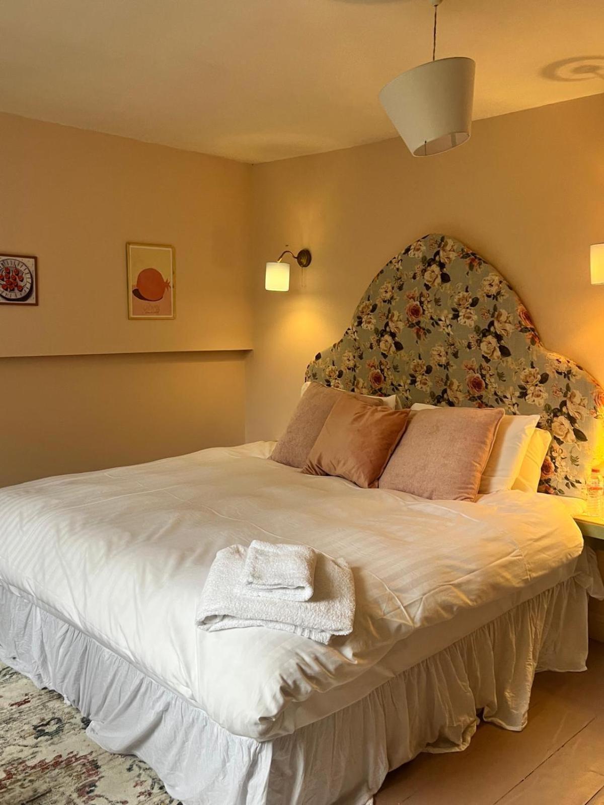 Lynwood House Bed & Breakfast Cobh Dış mekan fotoğraf